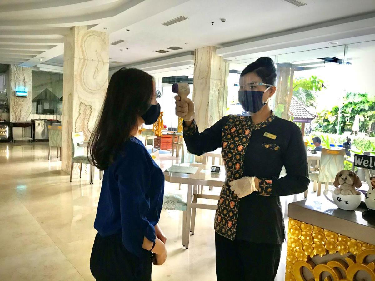 Kj Hotel Yogyakarta Exterior foto