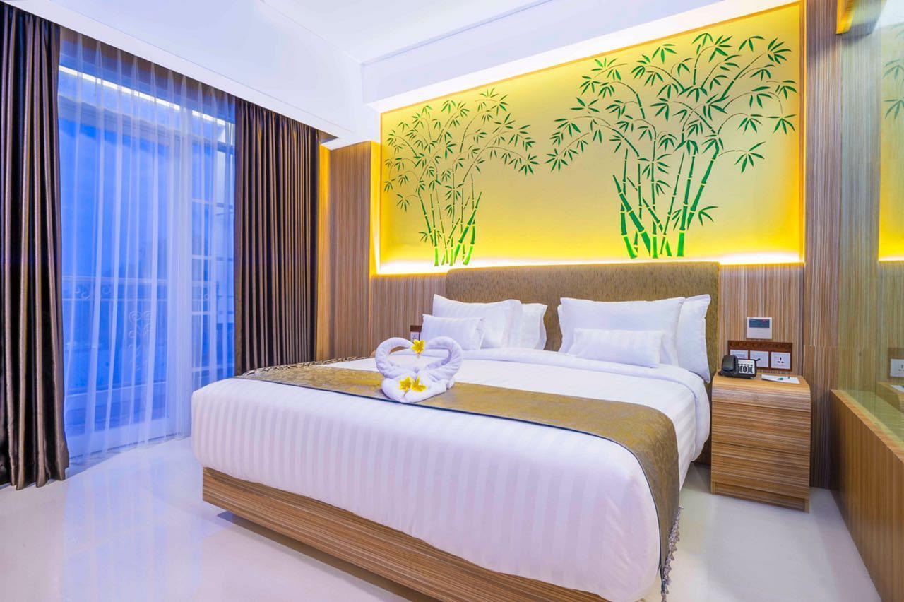 Kj Hotel Yogyakarta Exterior foto