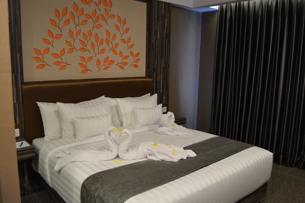Kj Hotel Yogyakarta Exterior foto
