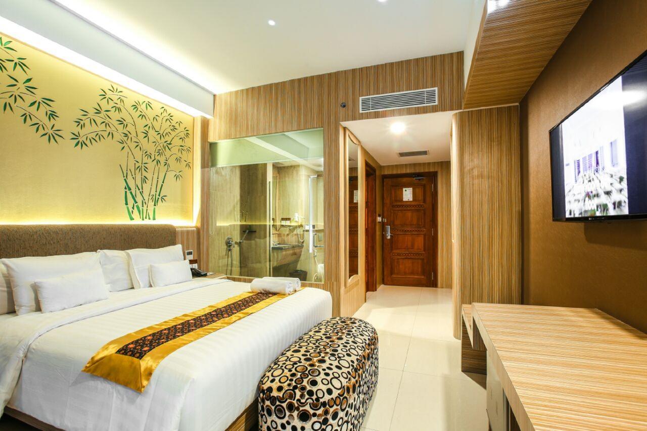 Kj Hotel Yogyakarta Exterior foto
